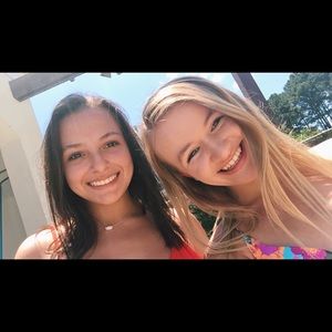 Meet your Posher, Lindy